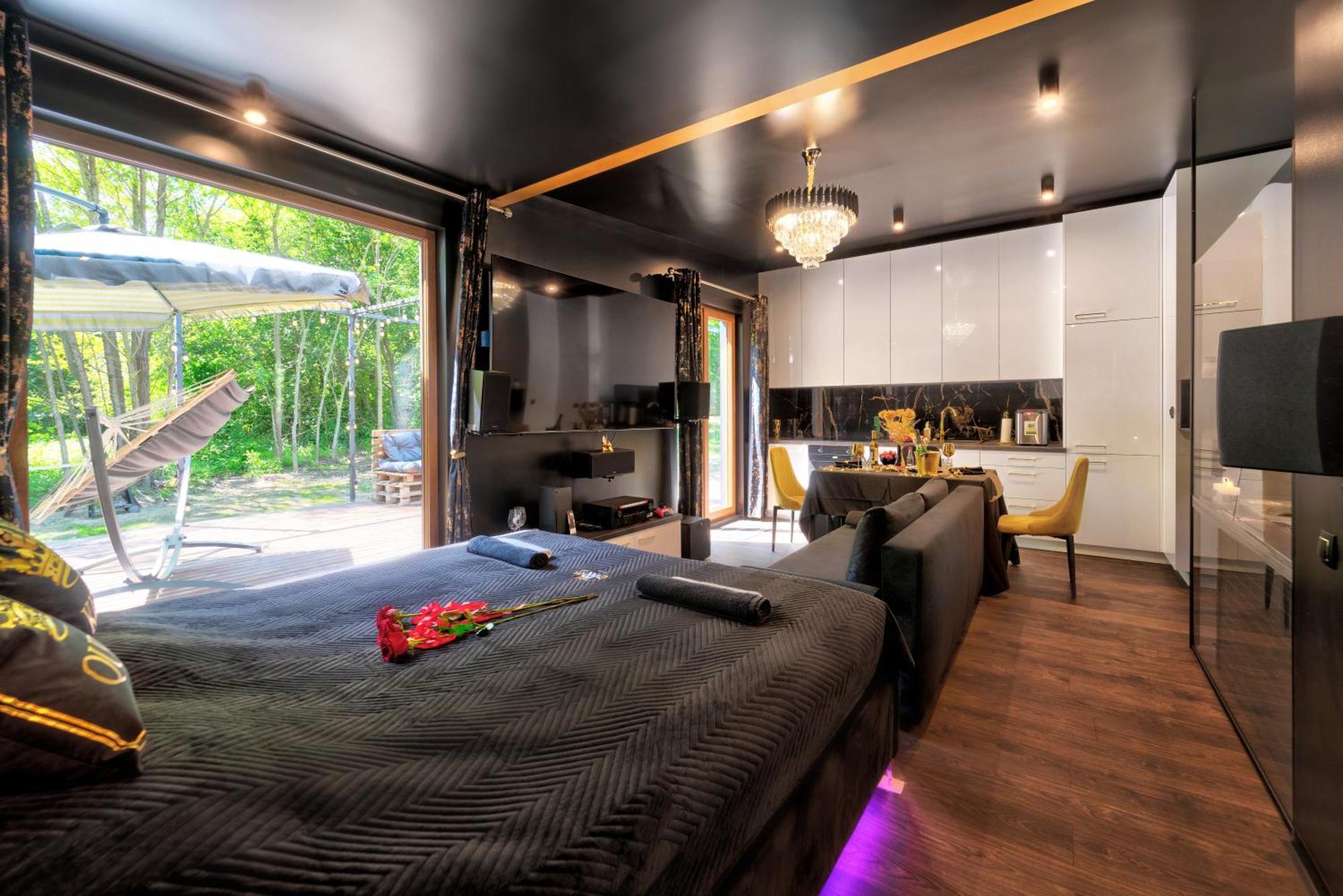 Apartment Royalrelax W Lesie Z Jacuzzi, Kinem Domowym 88' - Bialystok Choroszcz
