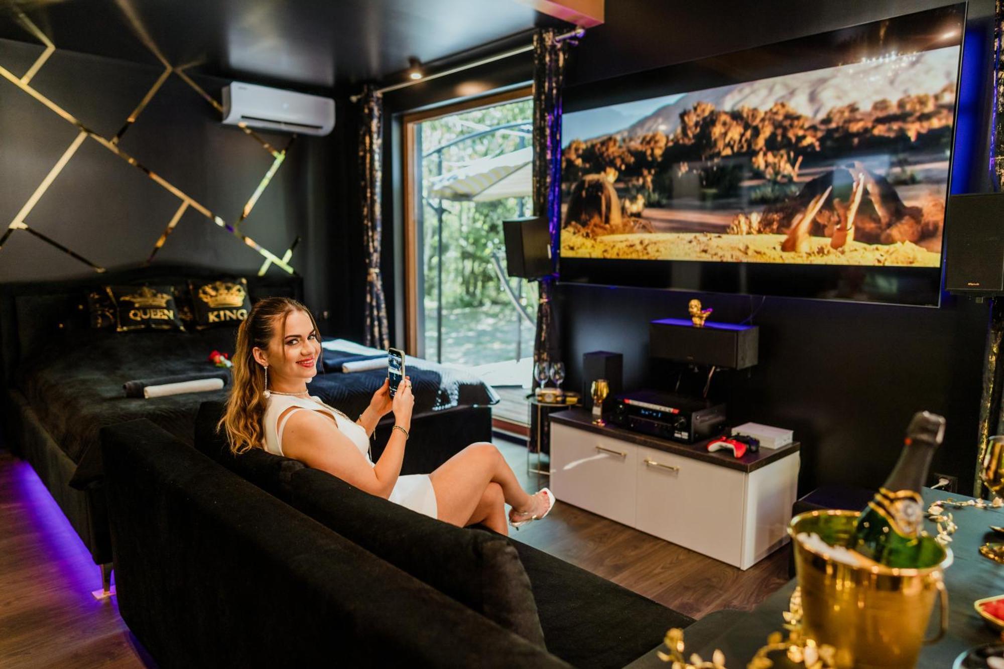 Royalrelax W Lesie Z Jacuzzi, Kinem Domowym 88' - Bialystok * Choroszcz
