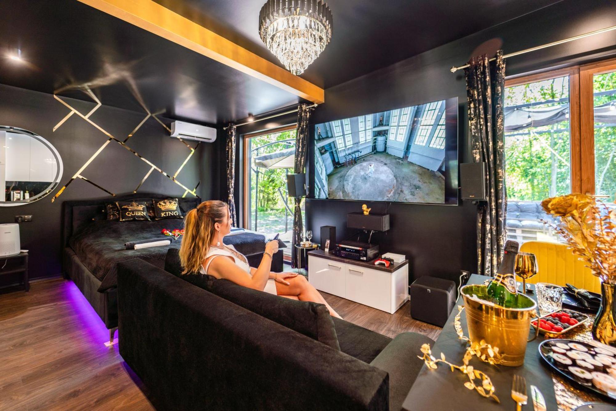 Royalrelax W Lesie Z Jacuzzi, Kinem Domowym 88' - Bialystok